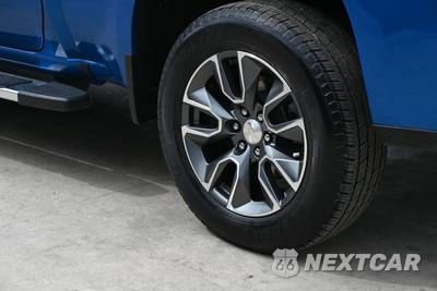 2023 Chevrolet Silverado 1500 LT Crew Cab Short Bed 1LT - zdjęcie 8 z 17 - miniatura