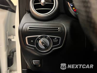 2021 Mercedes-Benz AMG GLC 43 4MATIC - zdjęcie 34 z 50 - miniatura
