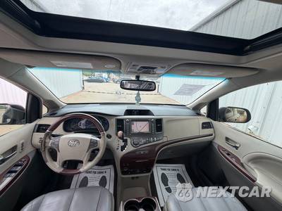 2012 Toyota Sienna Limited 7-Passenger 119.3" WB - zdjęcie 23 z 57 - miniatura