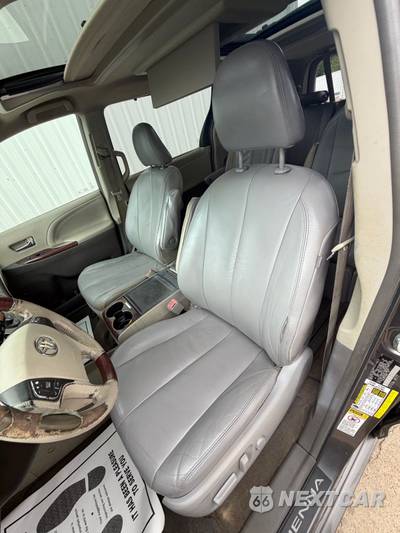2012 Toyota Sienna Limited 7-Passenger 119.3" WB - zdjęcie 35 z 57 - miniatura