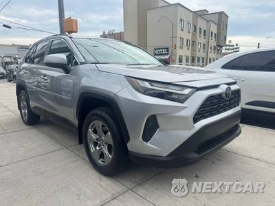 2023 Toyota RAV4 XLE - zdjęcie 4 z 24 - miniatura