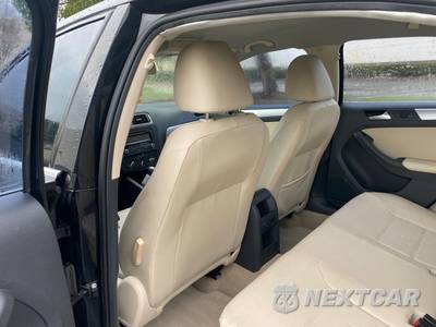 2014 Volkswagen Jetta SE Sedan w/Connectivity - zdjęcie 21 z 40 - miniatura