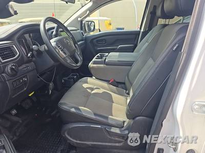 2017 Nissan TITAN XD S Crew Cab Medium Bed - zdjęcie 7 z 34 - miniatura