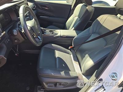 2026 Toyota Crown Platinum - zdjęcie 7 z 20 - miniatura