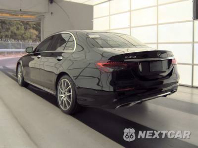 2023 Mercedes-Benz E 450 4MATIC Sedan - zdjęcie 6 z 20 - miniatura