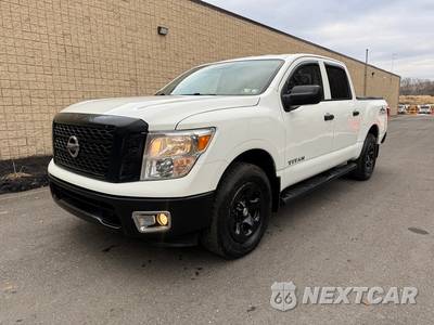 2017 Nissan TITAN S Crew Cab Short Bed - zdjęcie 10 z 86 - miniatura