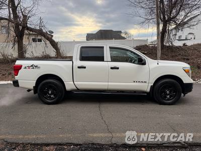 2017 Nissan TITAN S Crew Cab Short Bed - zdjęcie 16 z 86 - miniatura