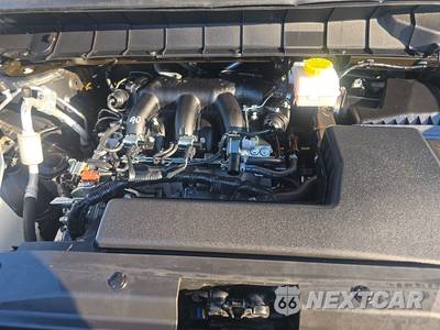 2025 Nissan Pathfinder SV - zdjęcie 16 z 19 - miniatura