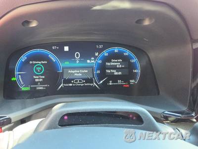 2025 Toyota Camry XSE - zdjęcie 12 z 24 - miniatura