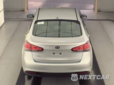 2017 Kia Forte LX Sedan - zdjęcie 5 z 34 - miniatura