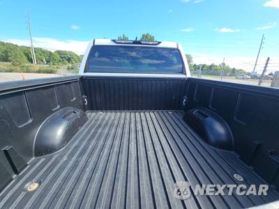 2022 Toyota Tundra SR5 Crew Cab Short Bed - zdjęcie 16 z 31 - miniatura