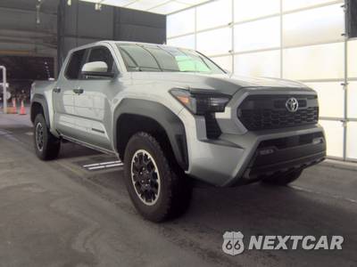 2025 Toyota Tacoma TRD Off-Road Crew Cab Medium Bed - zdjęcie 3 z 26 - miniatura