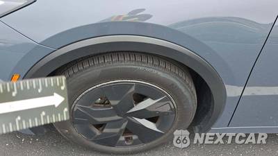 2026 Toyota Prius LE - zdjęcie 21 z 22 - miniatura