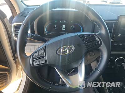 2025 Hyundai Venue SEL - zdjęcie 10 z 23 - miniatura