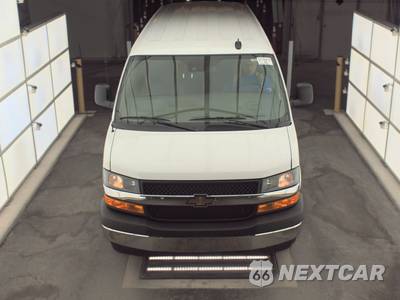 2025 Chevrolet Express 3500 Passenger Van LT 1LT 155.1" WB - zdjęcie 2 z 27 - miniatura