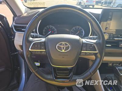2021 Toyota Highlander XLE - zdjęcie 10 z 26 - miniatura