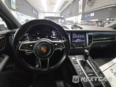 2018 Porsche Macan - zdjęcie 11 z 26 - miniatura