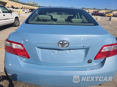 2009 Toyota Camry LE - zdjęcie 16 z 25 - miniatura