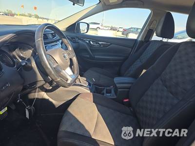 2017 Nissan Rogue Sport SV - zdjęcie 7 z 32 - miniatura