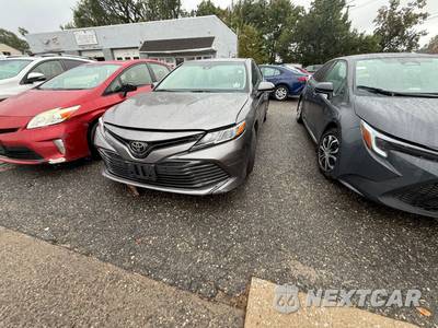 2018 Toyota Camry LE - zdjęcie 5 z 154 - miniatura