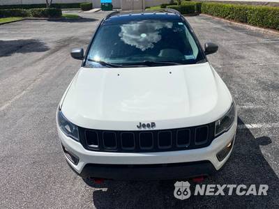 2019 Jeep Compass Trailhawk - zdjęcie 2 z 52 - miniatura
