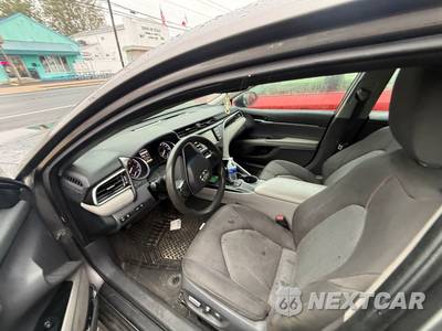 2018 Toyota Camry LE - zdjęcie 17 z 154 - miniatura