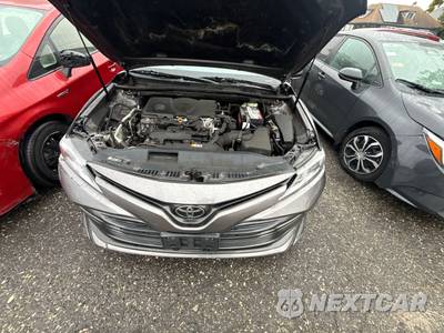 2018 Toyota Camry LE - zdjęcie 39 z 154 - miniatura