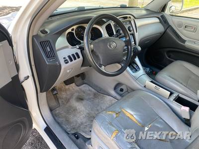 2004 Toyota Highlander - zdjęcie 16 z 47 - miniatura