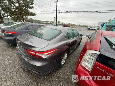 2018 Toyota Camry LE - zdjęcie 97 z 154 - miniatura