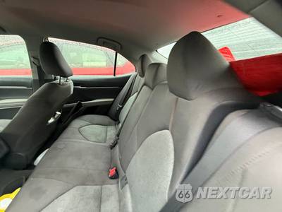 2018 Toyota Camry LE - zdjęcie 130 z 154 - miniatura