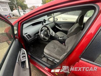 2014 Toyota Prius Two - zdjęcie 82 z 92 - miniatura
