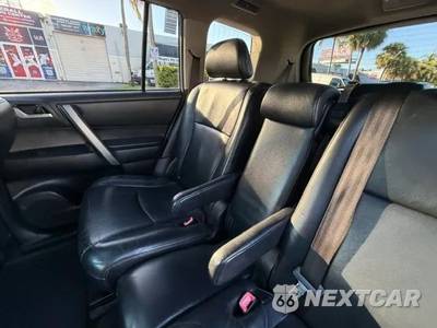 2012 Toyota Highlander SE - zdjęcie 18 z 23 - miniatura