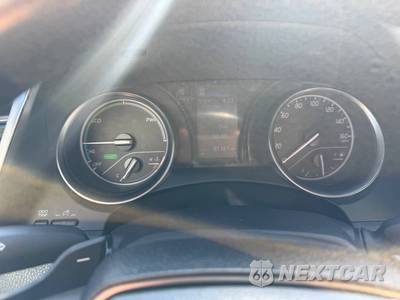 2024 Toyota Camry Hybrid SE - zdjęcie 12 z 12 - miniatura