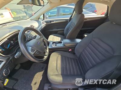 2019 Ford Fusion Hybrid SE - zdjęcie 7 z 22 - miniatura
