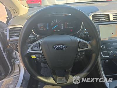 2019 Ford Fusion Hybrid SE - zdjęcie 10 z 22 - miniatura