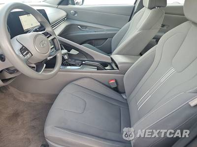 2024 Hyundai Elantra SEL - zdjęcie 7 z 19 - miniatura