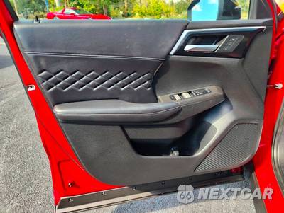 2025 Mitsubishi Outlander PHEV SEL Black Edition - zdjęcie 28 z 53 - miniatura