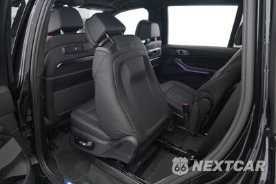 2025 BMW X7 M60i - zdjęcie 24 z 50 - miniatura