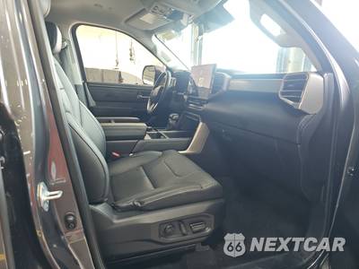 2023 Toyota Tundra Limited Crew Cab Short Bed - zdjęcie 8 z 28 - miniatura