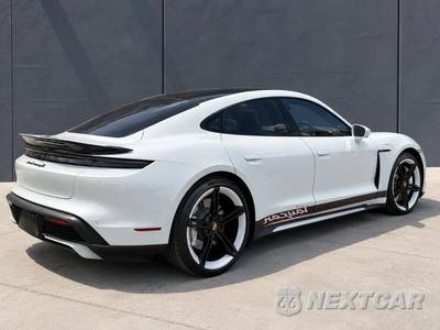 2021 Porsche Taycan Turbo - zdjęcie 3 z 17 - miniatura