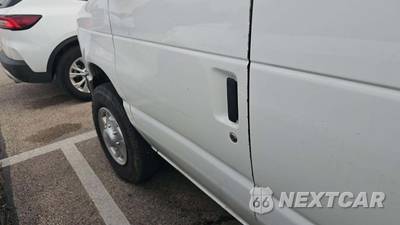 2008 Ford E-250 Recreational Van 138.0" WB - zdjęcie 27 z 28 - miniatura