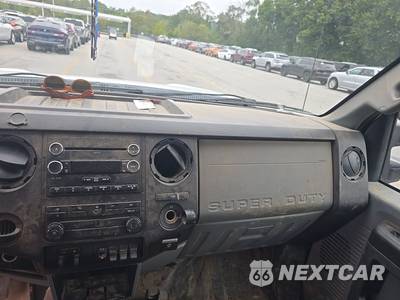 2016 Ford Super Duty F-450 Cab Chassis XL Crew Cab DRW - zdjęcie 11 z 21 - miniatura