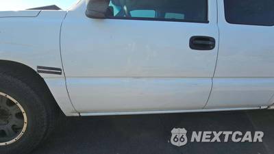 2004 Chevrolet Silverado 1500 LS Extended Cab Long Bed 1SB w/Rear Doors - zdjęcie 26 z 44 - miniatura
