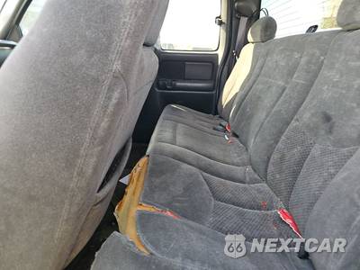 2004 Chevrolet Silverado 1500 LS Extended Cab Long Bed 1SB w/Rear Doors - zdjęcie 13 z 44 - miniatura