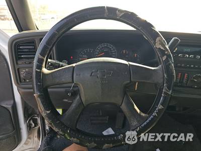 2004 Chevrolet Silverado 1500 LS Extended Cab Long Bed 1SB w/Rear Doors - zdjęcie 10 z 44 - miniatura