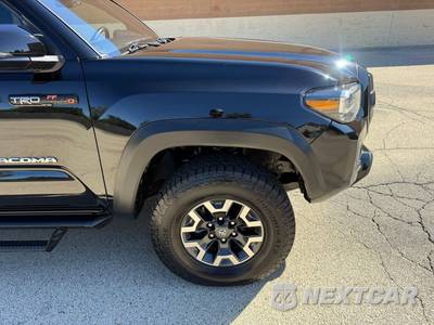 2023 Toyota Tacoma TRD Off-Road Crew Cab Medium Bed - zdjęcie 4 z 37 - miniatura