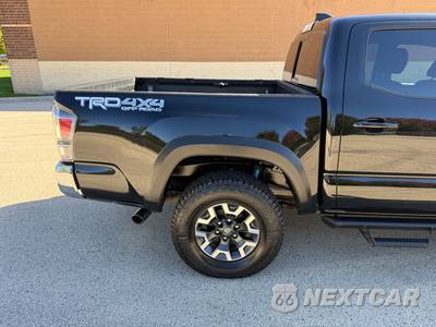 2023 Toyota Tacoma TRD Off-Road Crew Cab Medium Bed - zdjęcie 7 z 37 - miniatura