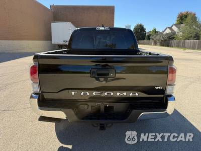 2023 Toyota Tacoma TRD Off-Road Crew Cab Medium Bed - zdjęcie 8 z 37 - miniatura