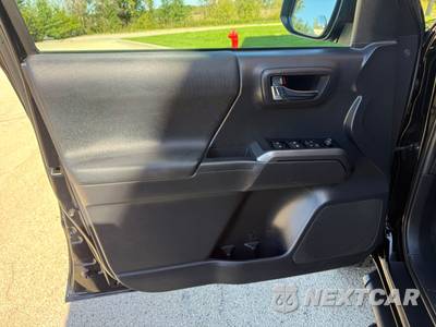 2023 Toyota Tacoma TRD Off-Road Crew Cab Medium Bed - zdjęcie 17 z 37 - miniatura