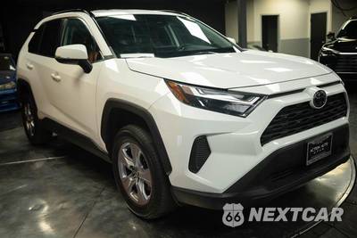 2022 Toyota RAV4 XLE - zdjęcie 5 z 30 - miniatura